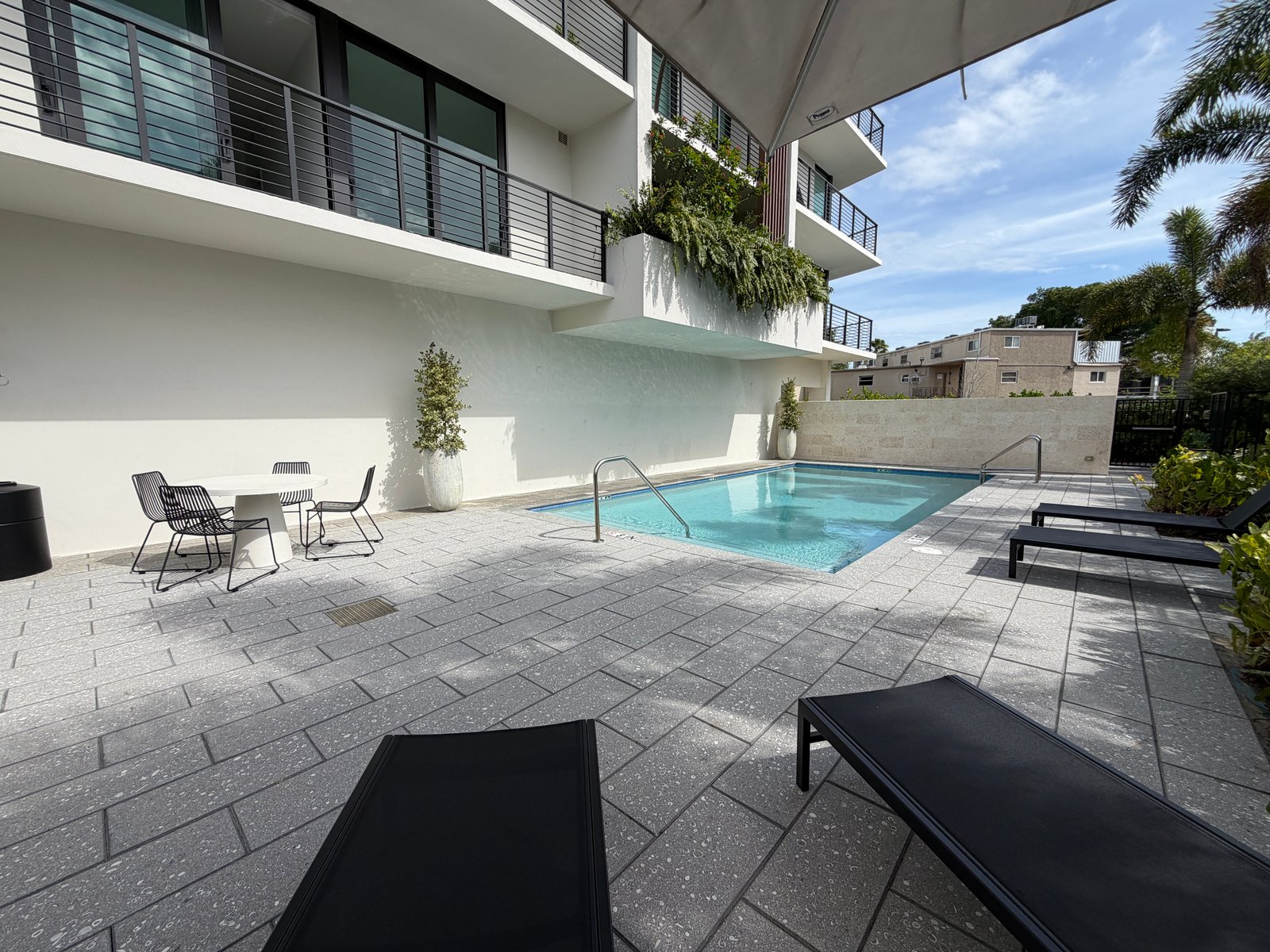 Bower SoMi Pool Wide View